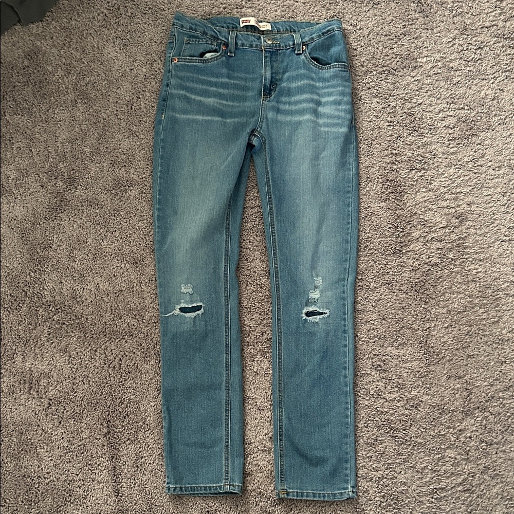 Levi's Distressed Skinny Jeans in Blue